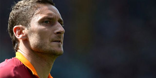 Totti Jadi 'Pahlawan' Bagi Gadis Kecil