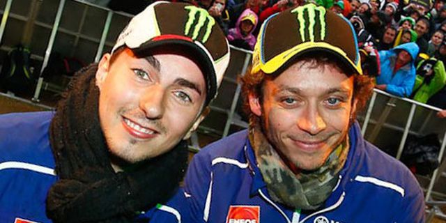 Yamaha Kaget Rossi-Lorenzo Bisa Akur