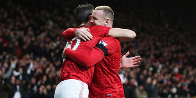 Rooney Lebih Cocok Duet Dengan RVP Ketimbang CR7