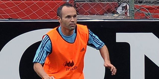 Alasan Martino Tak Jadikan Iniesta Sebagai Starter Reguler Alasan Martino Tak Jadikan Iniesta Sebagai Starter Reguler