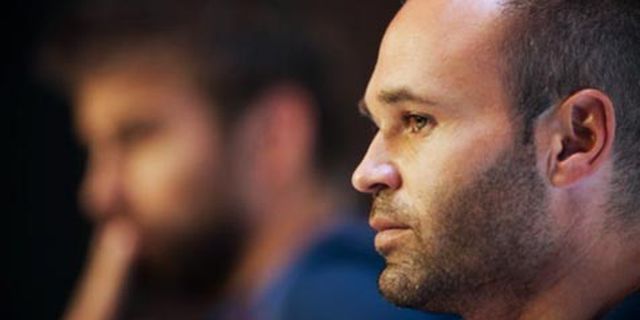 Guardiola Turut 'Perkeruh' Situasi Iniesta