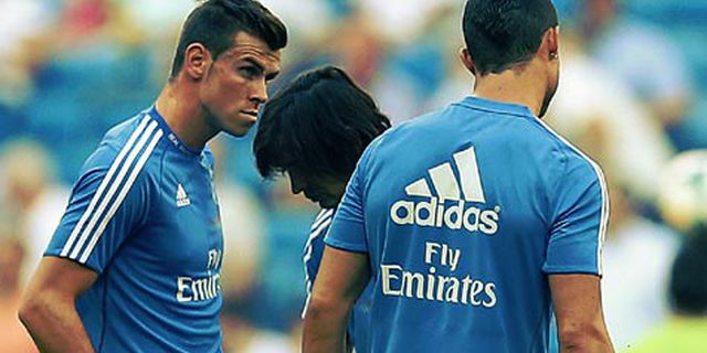 Gugup di Debut Kandang, Bale 'Sengaja' Cedera?