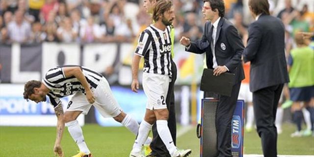 'Pirlo Harus Terima Kebijakan Rotasi Conte'