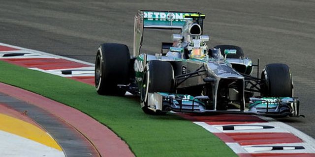 Mercedes: Kami Harus Kalahkan Ferrari! Mercedes: Kami Harus Kalahkan Ferrari!