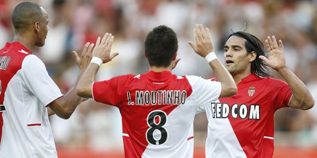 Moutinho Pertahankan Monaco di Puncak Ligue 1 Moutinho Pertahankan Monaco di Puncak Ligue 1