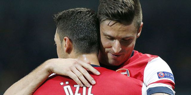 Giroud Terkesima Dengan Performa Ozil Giroud Terkesima Dengan Performa Ozil