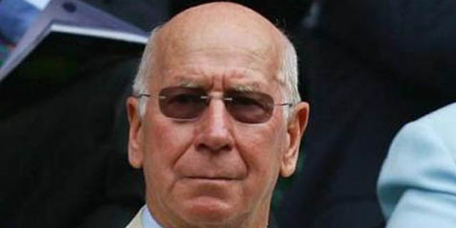 Sir Bobby Charlton Gembira Giggs Gabung Jadi Pelatih MU