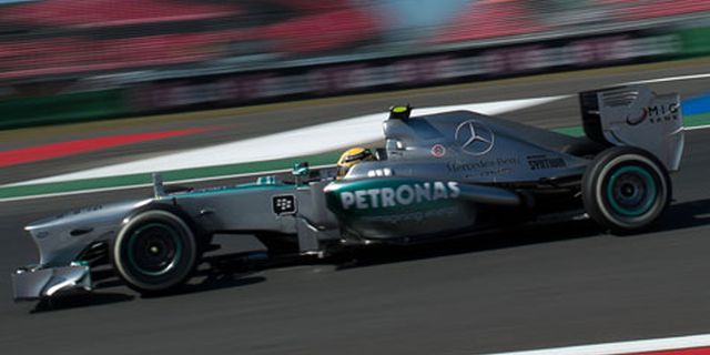 Hamilton Kembali Terdepan di Latihan Kedua F1 GP Korea