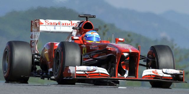 Alonso: Ferrari Tak Mampu Tampil Kompetitif