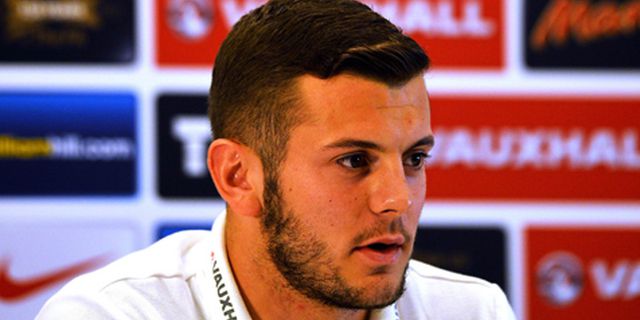 Wilshere Tolak Wacana Januzaj Bela Inggris