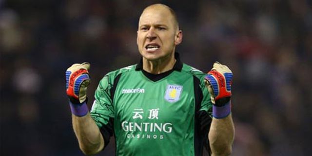 Arsenal Targetkan Brad Guzan