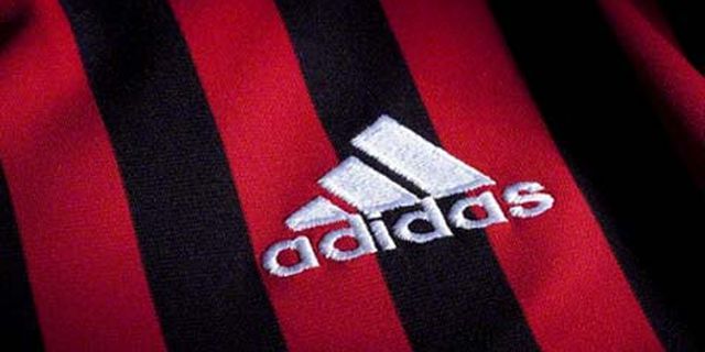 10 Tahun ke Depan Adidas Masih Bersama Milan