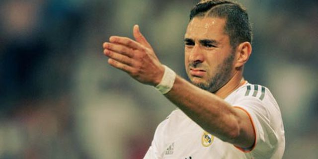 Benzema: Ini Bukan Persaingan Giroud Versus Benzema!