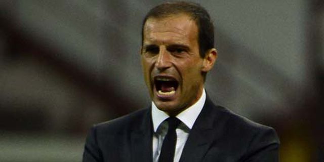 Allegri 'Serang' Pemain Merokok!