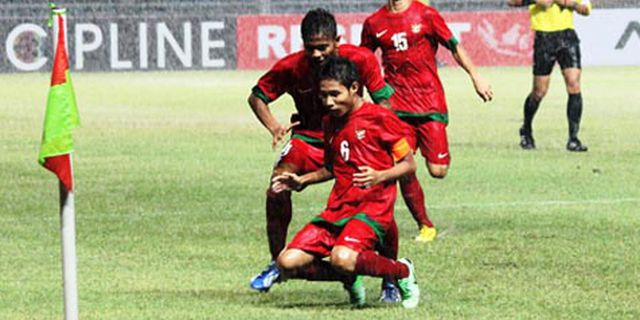 Review AFC U-19: Hattrick Evan Antar Indonesia ke Myanmar Review AFC U-19: Hattrick Evan Antar Indonesia ke Myanmar