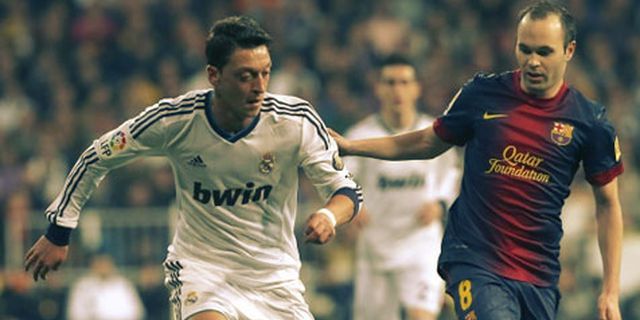 Iniesta Masih Heran Madrid Campakkan Ozil