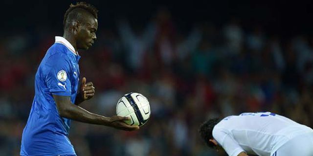 Highlights WCQ 2014: Italia 2-2 Armenia Highlights WCQ 2014: Italia 2-2 Armenia