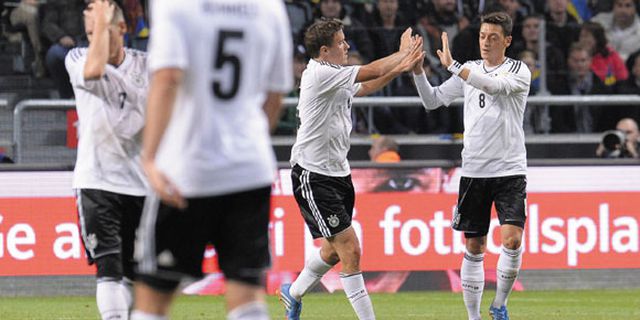 Highlights WCQ 2014: Swedia 3-5 Jerman