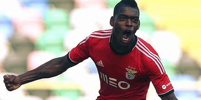 Bomber Muda Benfica Tangkis Isu Pendekatan United Bomber Muda Benfica Tangkis Isu Pendekatan United