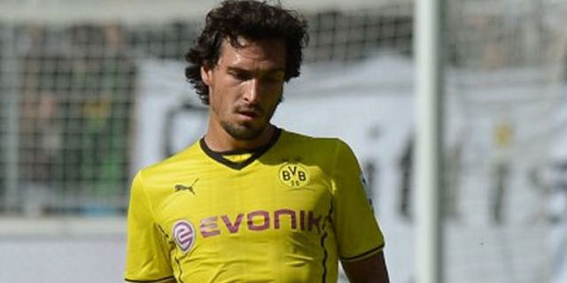 Bukan Barca, United-lah Yang Inginkan Hummels