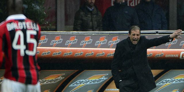 Allegri: Sebagai Magnet Media, Balotelli Mesti Patuh