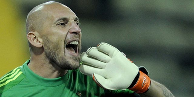 Butuh Hasil Bagus, Milan Malah Kehilangan Abbiati Butuh Hasil Bagus, Milan Malah Kehilangan Abbiati