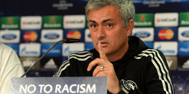 Mourinho Entengkan Laga Versus Schalke