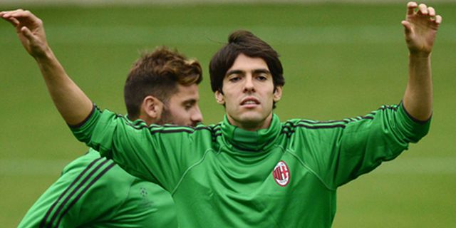 Kaka Ajak Milan Satukan Kekuatan Tumbangkan Barcelona Kaka Ajak Milan Satukan Kekuatan Tumbangkan Barcelona