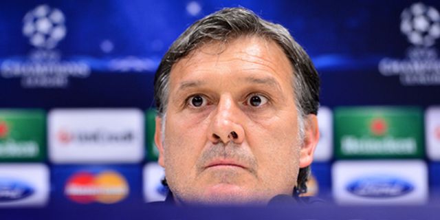 Martino: Satu Poin Milan Buah Kesalahan Barca Martino: Satu Poin Milan Buah Kesalahan Barca