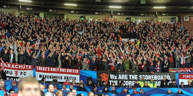 Fans United Bernyanyi, Old Trafford Pun Tak Lagi Hening