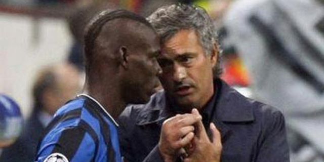 Balotelli Sebut Mourinho Seperti Kakek-kakek