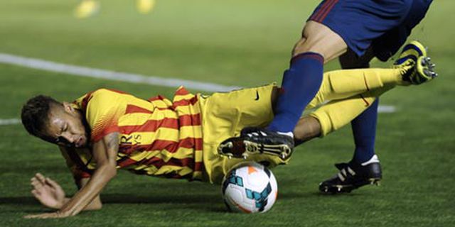 Dianggap Sering Diving, Neymar Dibela Eks Penggawa Madrid