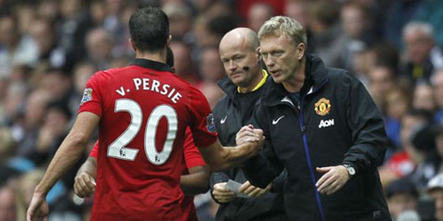 Moyes Tampik Rumor Perselisihan Dengan Van Persie Moyes Tampik Rumor Perselisihan Dengan Van Persie