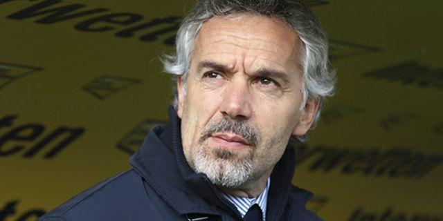 Donadoni Tak Terkejut Parma Bisa Bekuk Milan