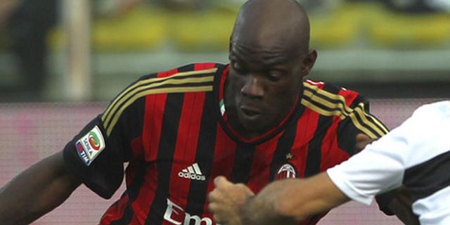 Bergaya Botak, Balotelli Ternyata Dipaksa Pihak Klub