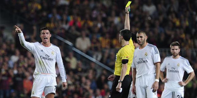 Video: Fans Barca Hina Pemain Madrid, Ronaldo Hina Wasit