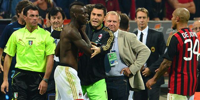 Milan Bantah Balotelli Bakal ke Chelsea