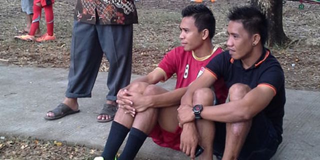 Cedera Lutut Satrio Syam Kambuh di Jepara Cedera Lutut Satrio Syam Kambuh di Jepara