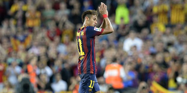 Video: Double-Nutmeg Assist ala Neymar