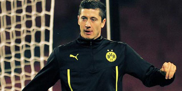 Man United Buang Minat Boyong Lewandowski