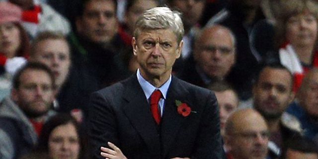 Wenger: Flamini Turun di Old Trafford, Wilshere Diragukan