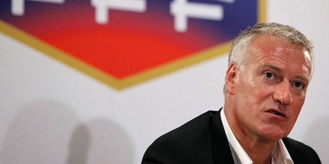 Deschamps Tak Peduli Meski Dipecat Prancis