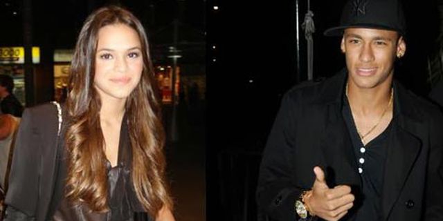 Garang di Lapangan, Neymar Tetap Sosok Pria Romantis