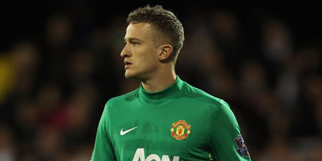 Kalah Bersaing, Anders Lindegaard Ingin Tinggalkan Old Trafford