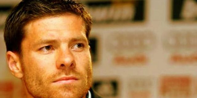 United Kuntit Chelsea Kejar Xabi Alonso