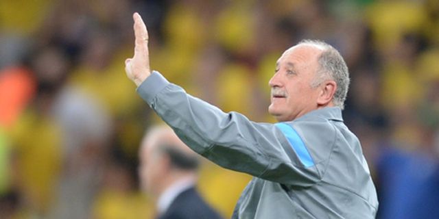 Scolari: Kalahkan Chile Wajib Hukumnya