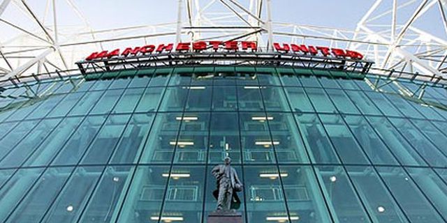 United Tak Menyerah Gaet 'Lukaku'