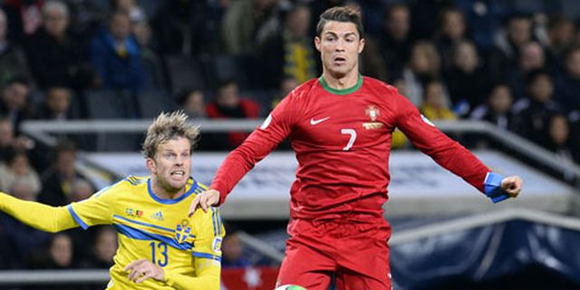 Ronaldo: Tak Ada Persaingan dengan Ibra