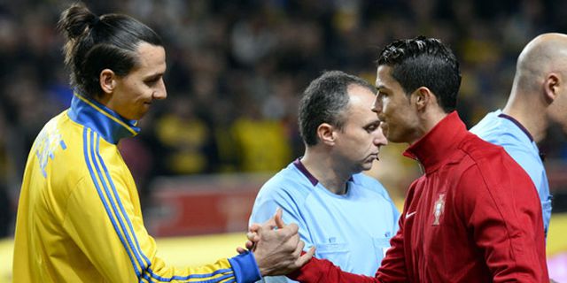 Video: Cetak Hat-trick, Ronaldo Disaluti Ibra Video: Cetak Hat-trick, Ronaldo Disaluti Ibra