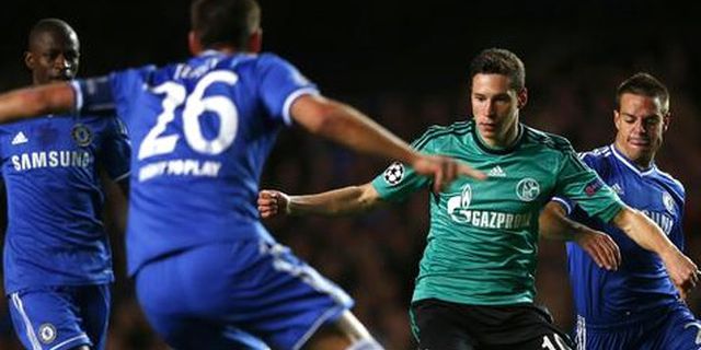 Manchester United Ramaikan 'Bursa' Draxler